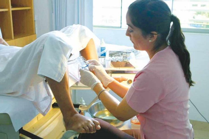 Vacunación contra el VPH: clave en la prevención del cáncer cérvico uterino en Tarija
