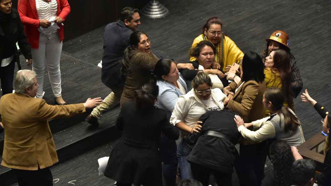 Diputadas de Oposición Denuncian Agresiones de las Bancada del MAS