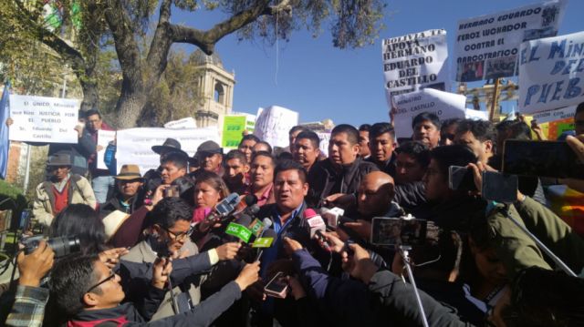 Colegio de Abogados de Villazón continúa su cuarto día de manifestaciones
