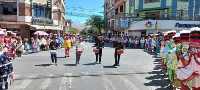 Tarija celebra con alegría la segunda procesión del mes