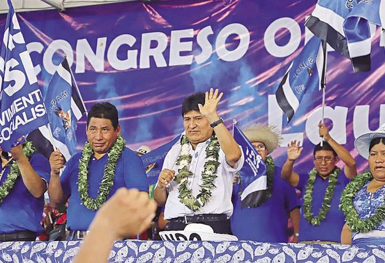 Congreso del MAS inicia con el llamado a postergar anuncio electoral de Evo Morales
