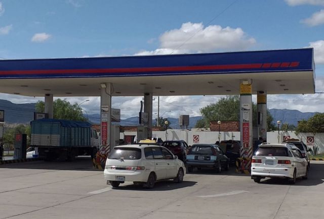 Escasez de diésel y aumento de la nafta preocupan a los transportistas de Bermejo