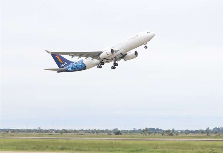 Boliviana de Aviación recibe 2 nuevas aeronaves