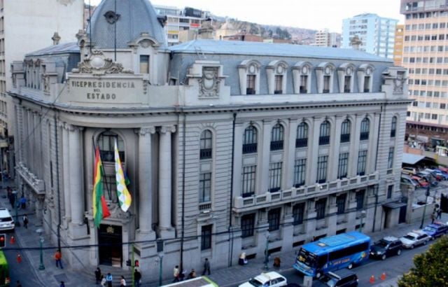 Inicia diálogo legislativo para encontrar solución a elecciones judiciales en Bolivia