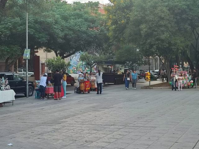 Dirigentes de ferias piden al Municipio controlar vendedores ambulantes en Tarija