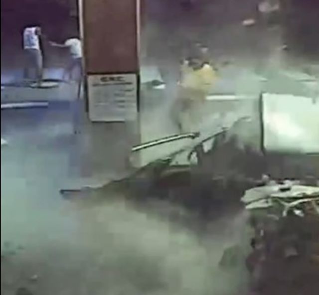 Explosión de automóvil revela inesperado cargamento de cocaína en estación de servicio en Orán