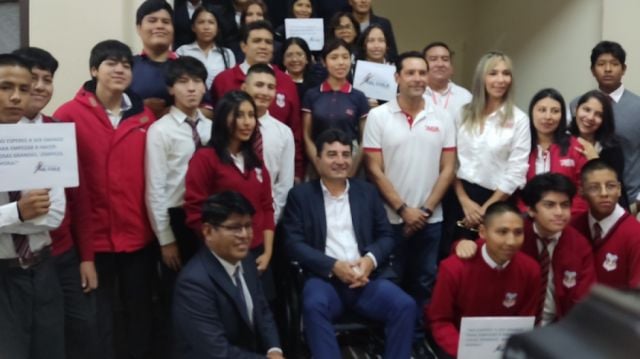 Gobierno Municipal de Tarija incentiva el emprendimiento en jóvenes bachilleres