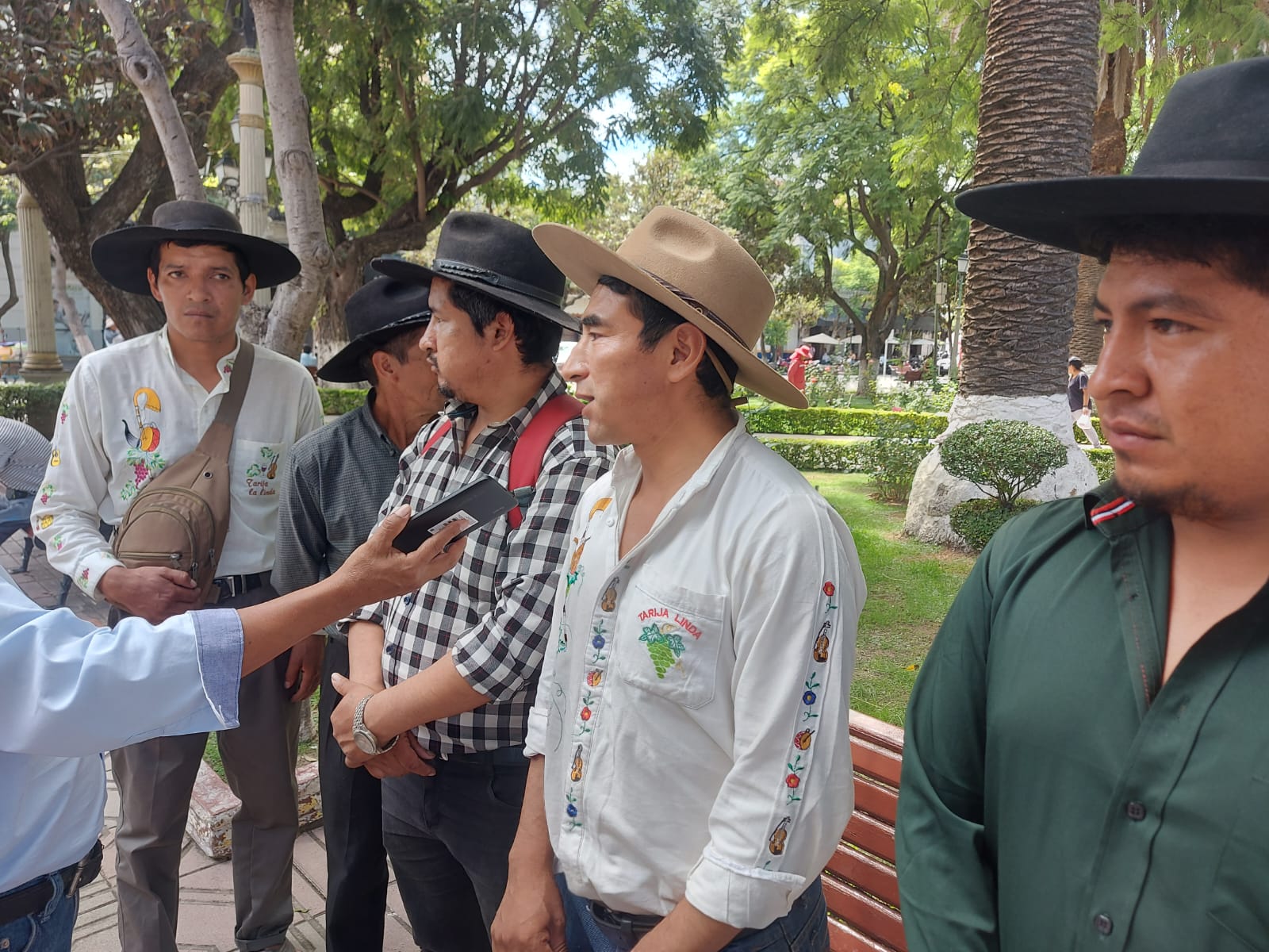 “División y conflicto en la Federación Sindical Única de Comunidades Campesinas de Tarija”