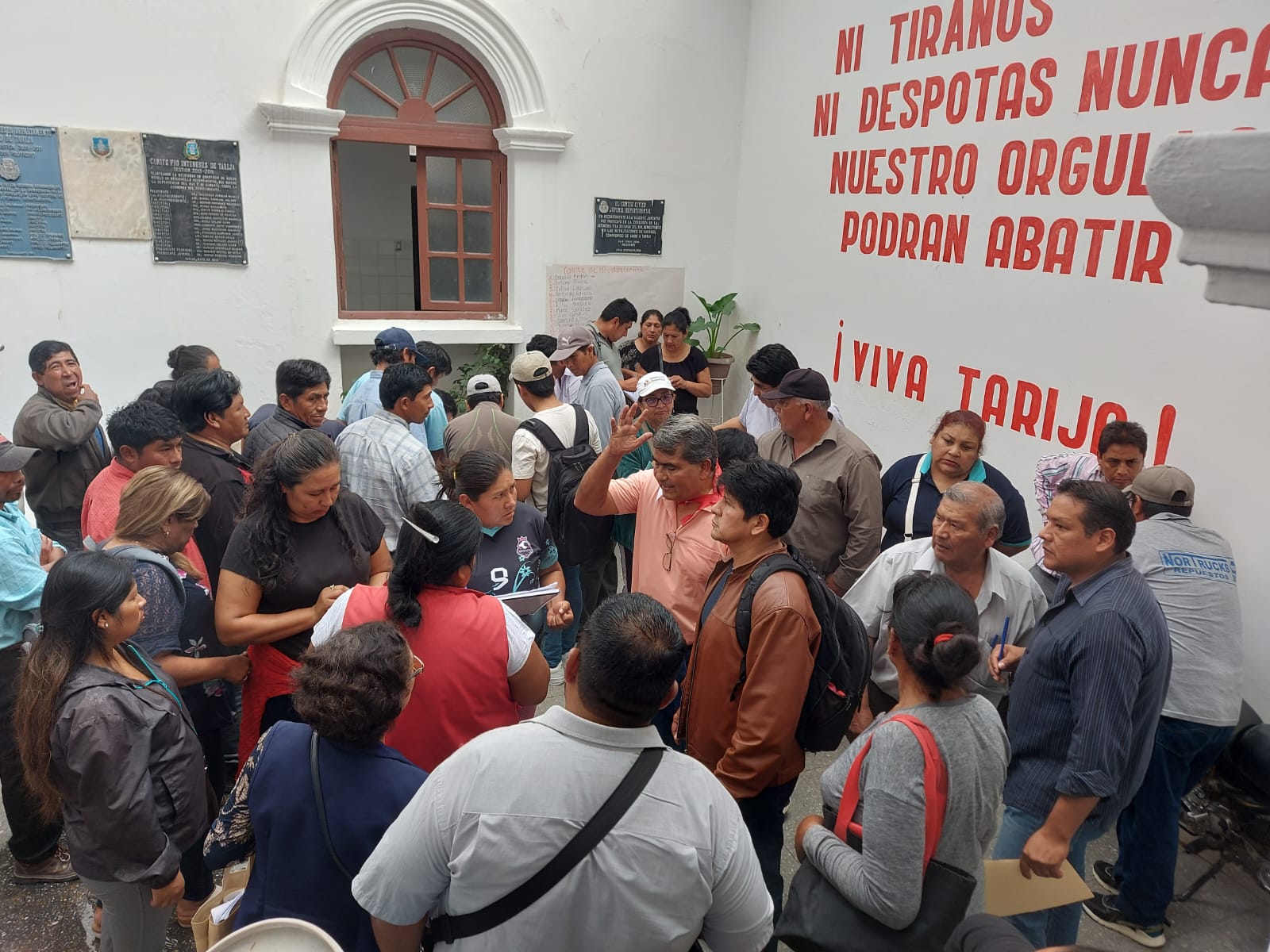 Sectores en conflicto esperan retiro del control cuestionado en Tarija