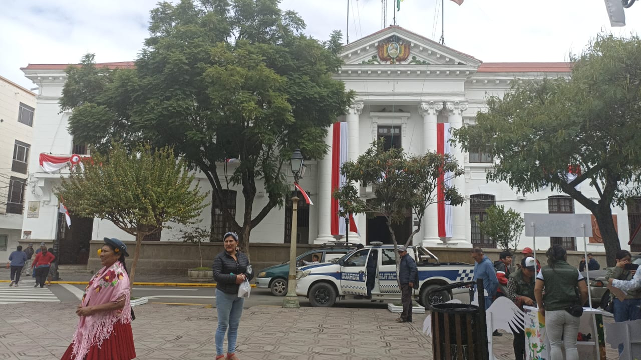 Gobernador de Tarija alerta sobre crisis económica por reducción de ingresos por regalías