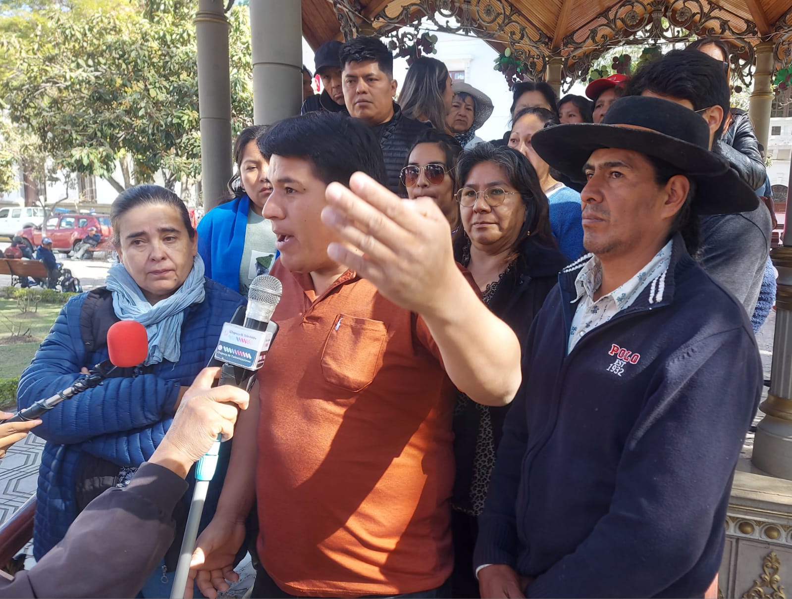 El MAS repudia “autogolpe” y denuncia “vergüenza internacional” en Bolivia