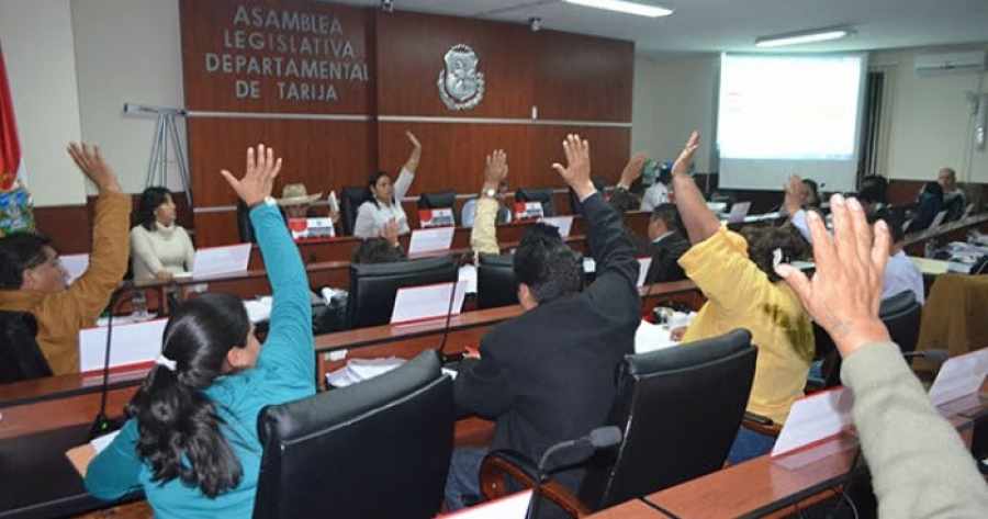 Legisladores de Tarija Exigen Correcciones en Presupuesto 2025 ante Propuesta de Reducción de Fondos