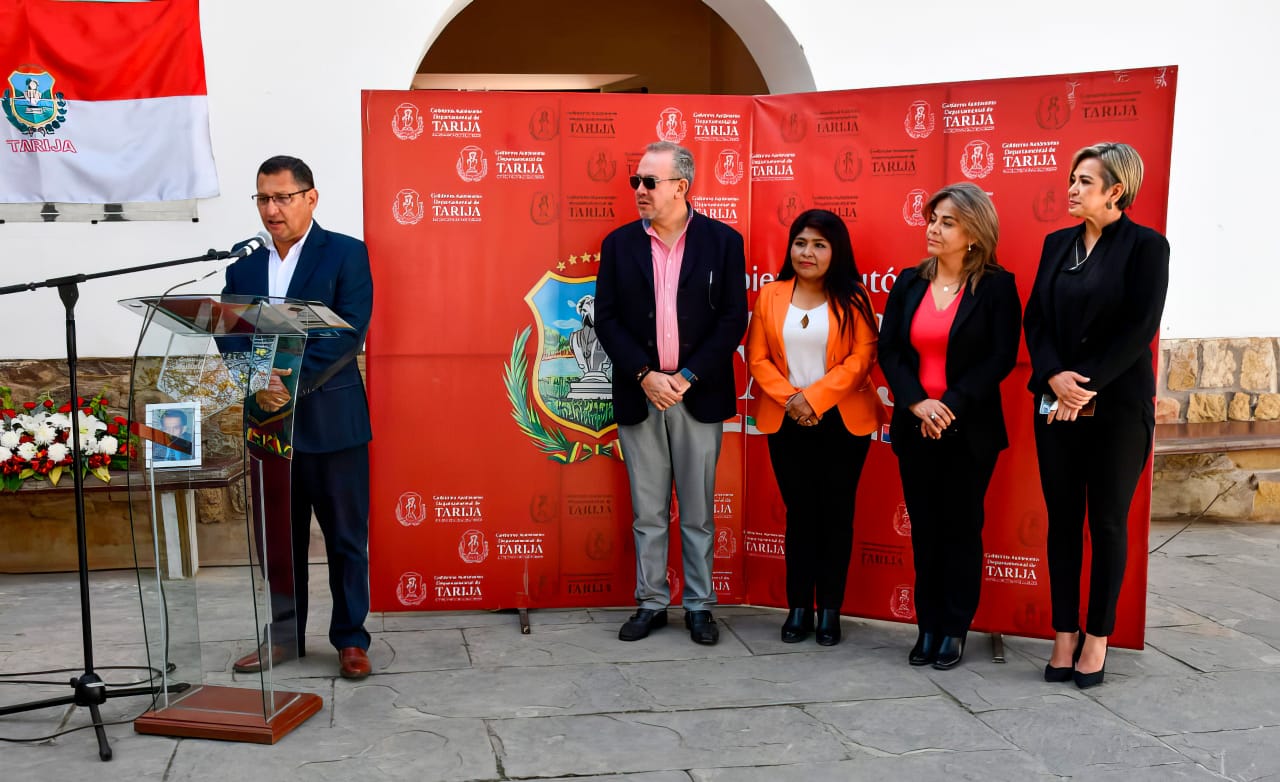 Tarija Rinde Homenaje a Eduardo Trigo: Un Legado de Cultura y Diplomacia