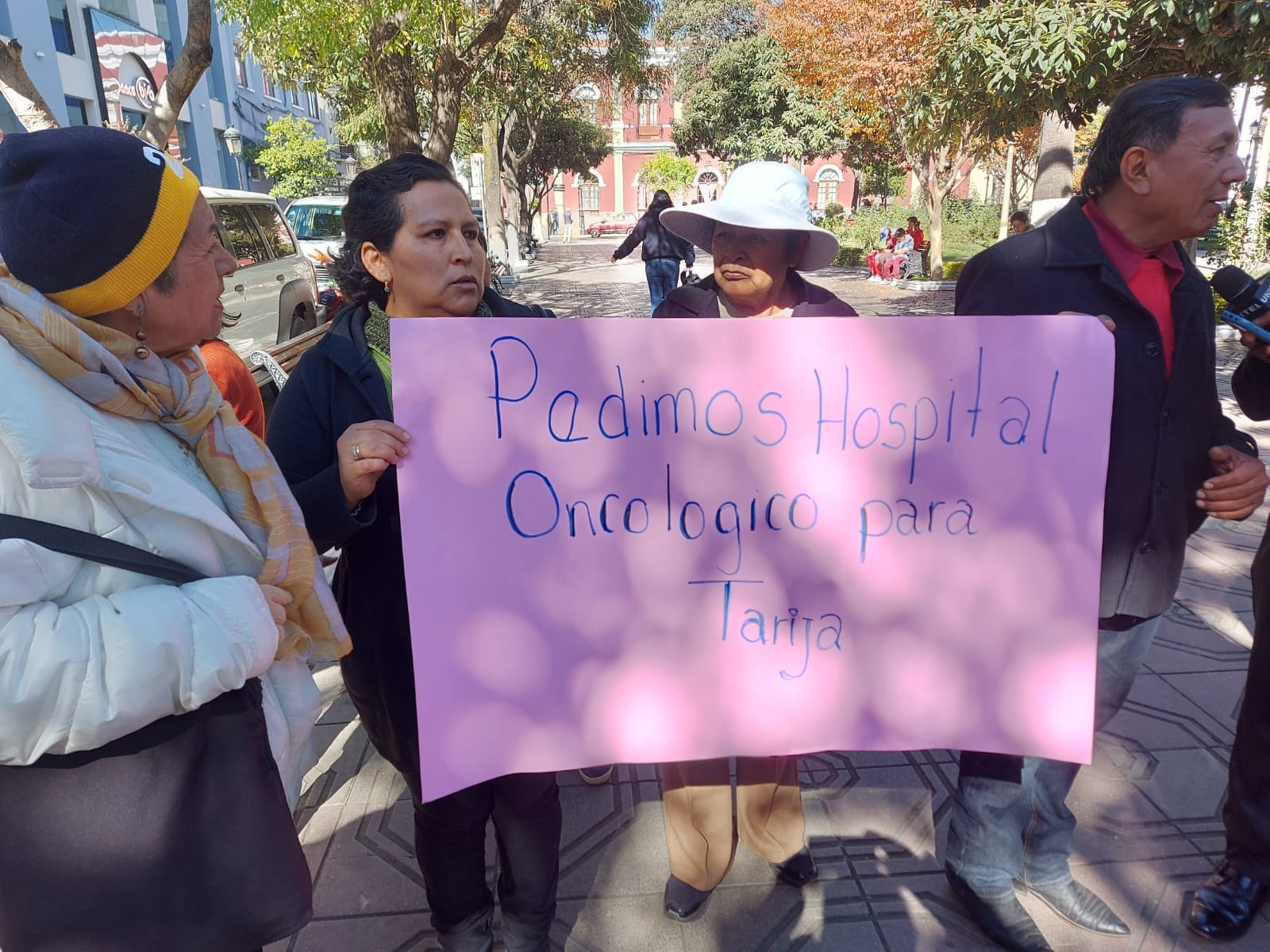 Tarija se moviliza: Asambleísta denuncia abandono en construcción de hospital oncológico y llama a la solidaridad