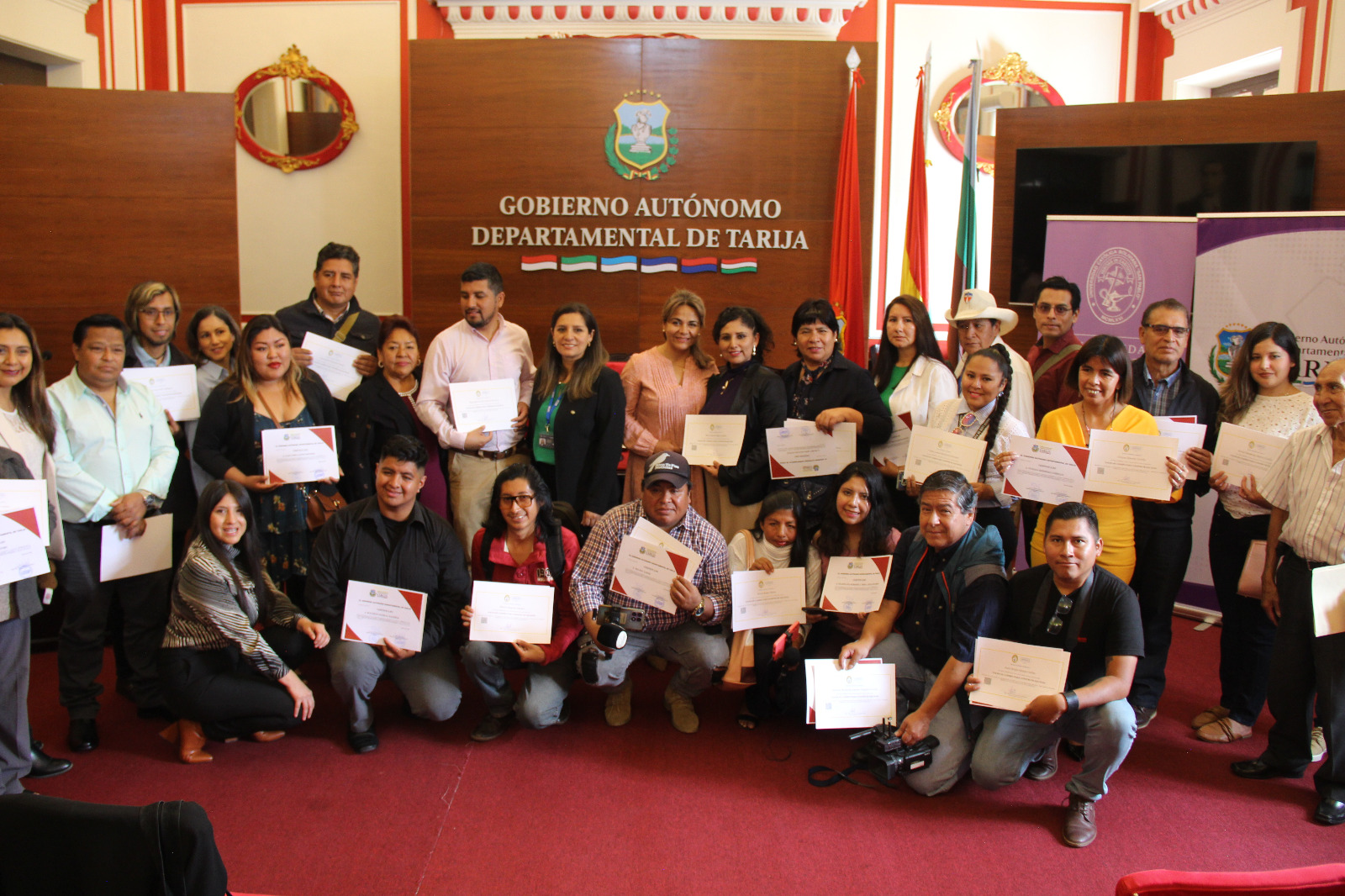 Tarija Capacita a Periodistas en Derechos Humanos: Entregan Certificados tras Curso ‘Voces de Cambio para Construir Equidad’