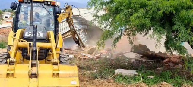 Demolición Controversial en Tarija: Familia Afectada Exige Auditoría de la Dirección de Ordenamiento Territorial