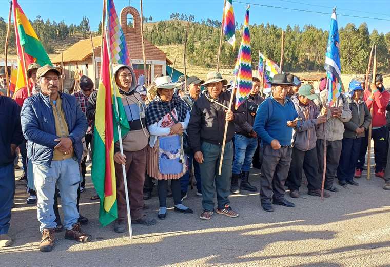 Protestas en Bolivia: Sectores leales a Evo Morales bloquean 16 vías en Cochabamba y Santa Cruz