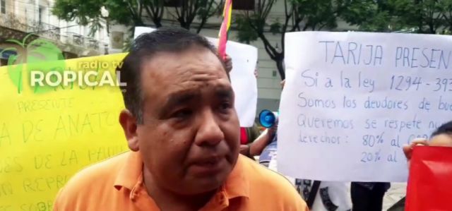 Prestatarios de Tarija Marchan Exigiendo Diálogo y Justicia Financiera con Bancos