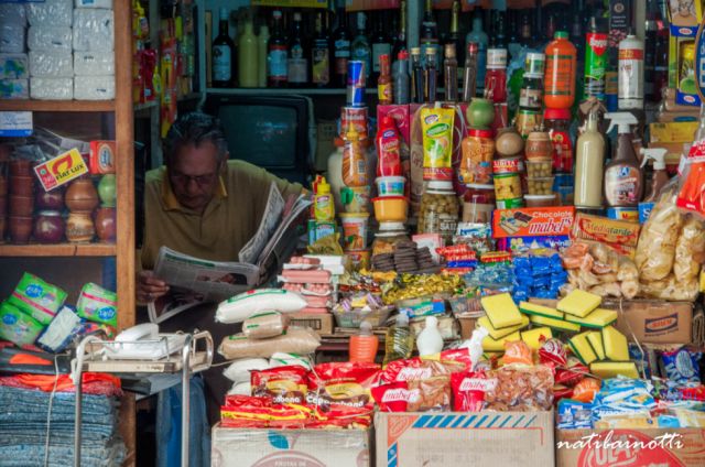 Economista de Tarija descarta hiperinflación en Bolivia, pero alerta sobre la caída del poder adquisitivo