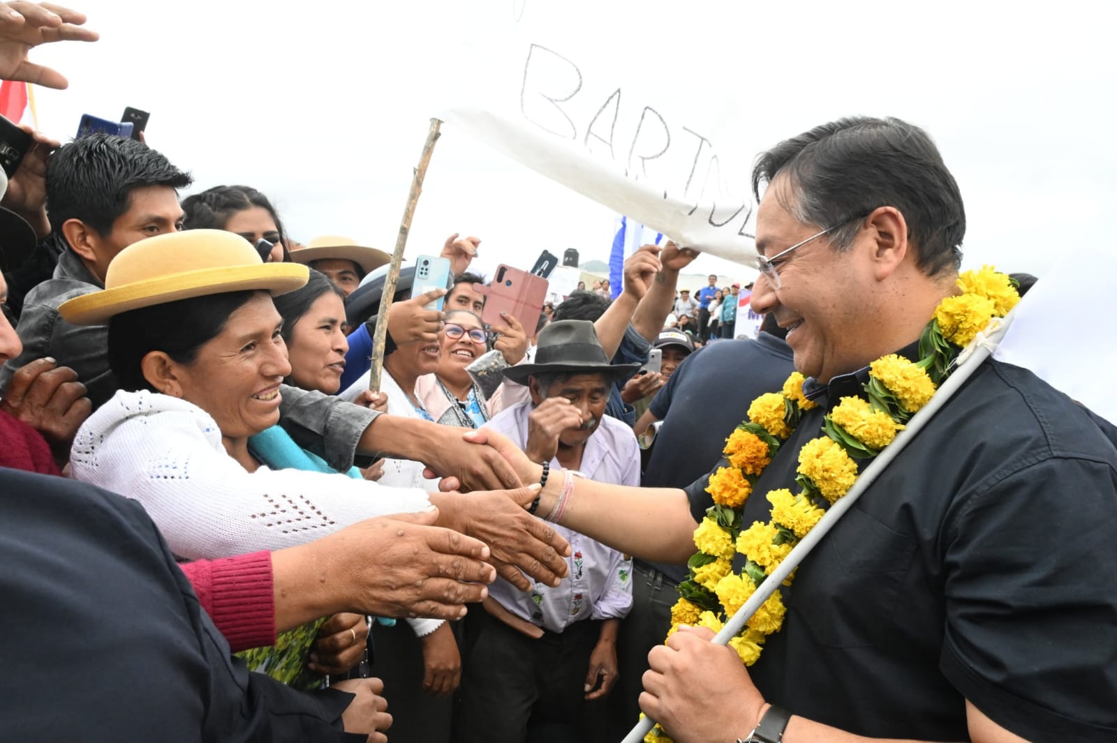 El Presidente Luis Arce Inaugura Nueva Unidad Educativa en Tarija: Un Paso Hacia una Educación de Calidad