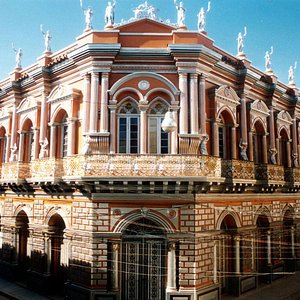 Tarija Celebra el Bicentenario de Bolivia con 200 Actividades Culturales: La Ambiciosa Agenda de la Casa de la Cultura