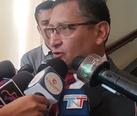 Óscar Montes Critica la Candidatura de Rodrigo Paz y Advierte sobre la Indecisión Electoral en Bolivia