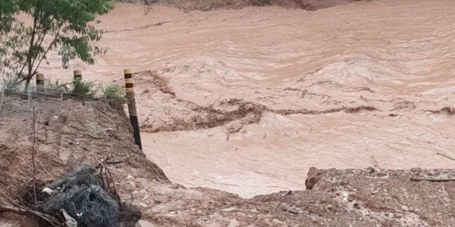 **Senamhi Emite Alertas Naranja por Intensas Lluvias y Riesgo de Desbordes en Varios Ríos del País**