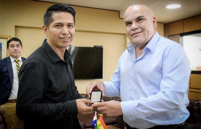 Tensiones internas en el MAS: La ausencia de Andrónico Rodríguez en eventos clave despierta especulaciones.