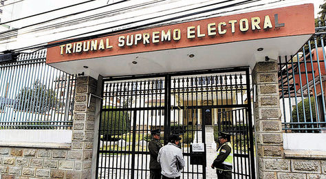 Tribunal Supremo Electoral de Bolivia impugna Ley de Organizaciones Políticas por restricciones a pueblos indígenas.
