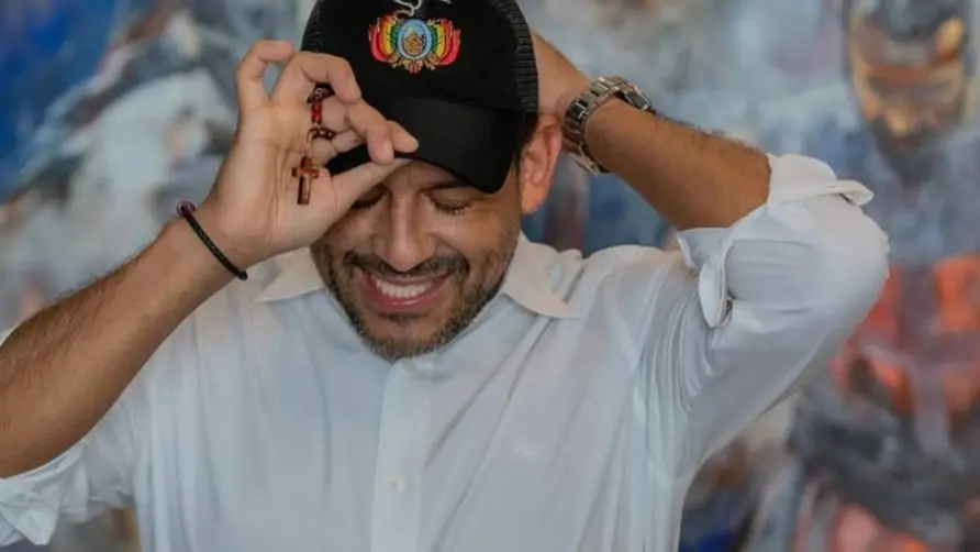 Polémica lista negra de políticos cruceños genera rechazo en la oposición.