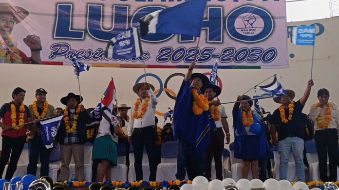 Congreso del Pacto de Unidad en Tarija respalda a Luis Arce como candidato presidencial.