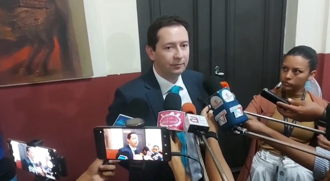 José Carlos Sánchez Verazain busca liderar la candidatura presidencial del MNR en Bolivia