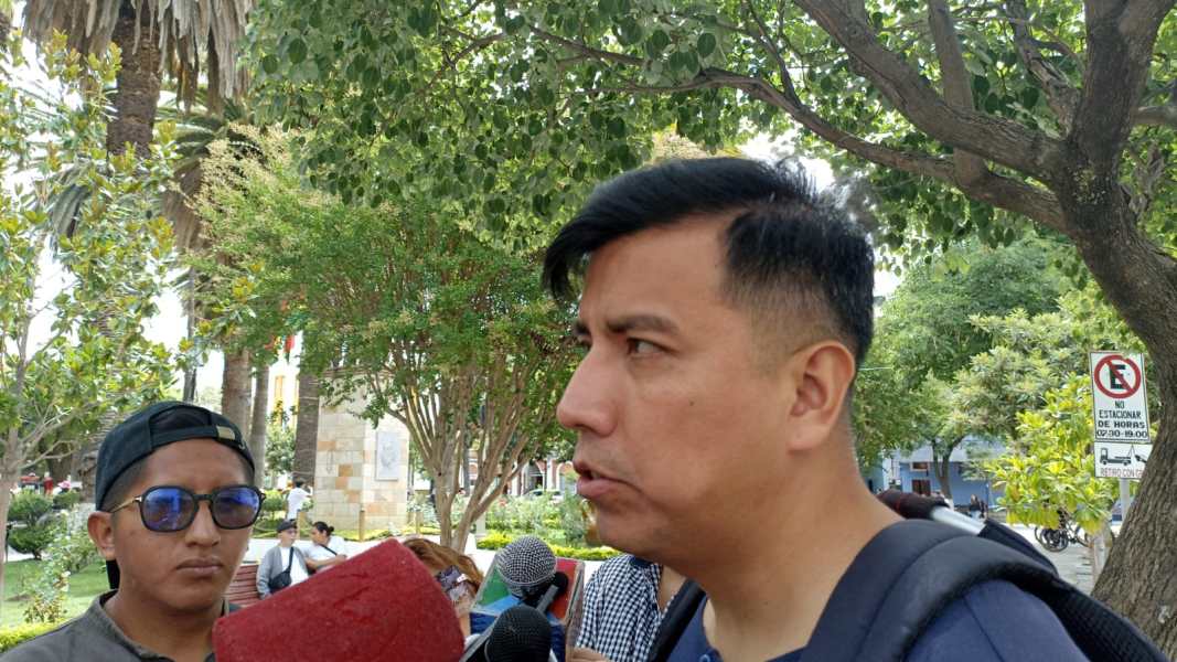 Economista advierte sobre repercusiones negativas del aumento salarial en Bolivia. Economista advierte sobre repercusiones negativas del aumento salarial en Bolivia.