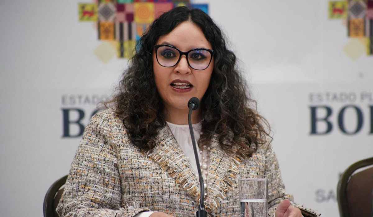 Ministra de Salud expresa preocupación por el aumento de precios de medicamentos importados en el país.