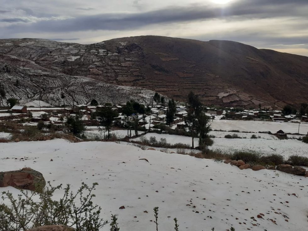 Consecuencias devastadoras de las lluvias y granizadas en Bolivia: dos muertos y miles de familias afectadas.