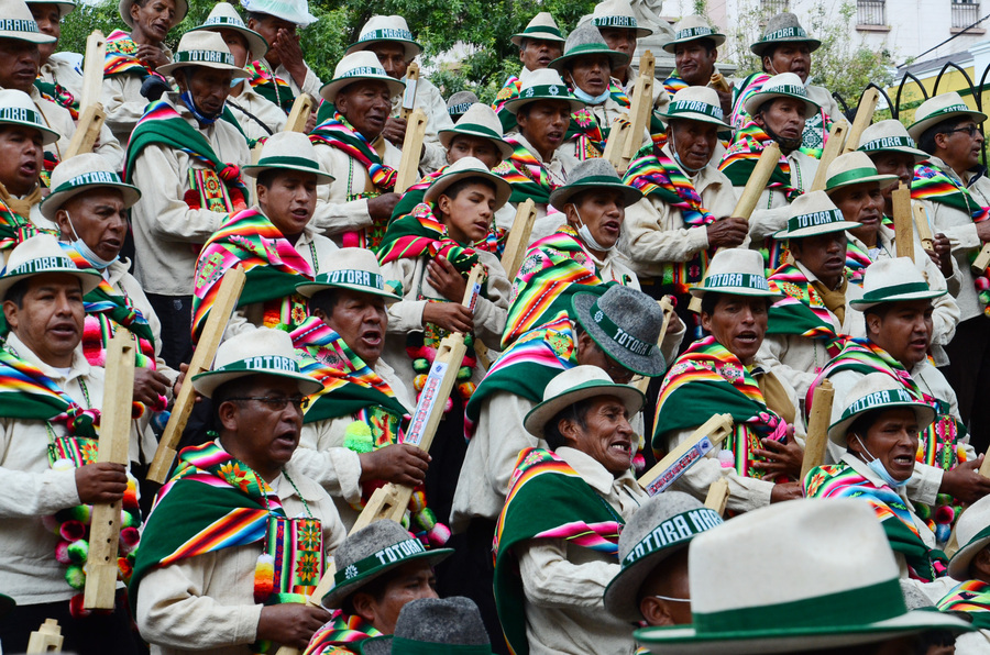 La Tarqueada más grande del mundo se celebra en La Paz en conmemoración al Bicentenario de Bolivia.