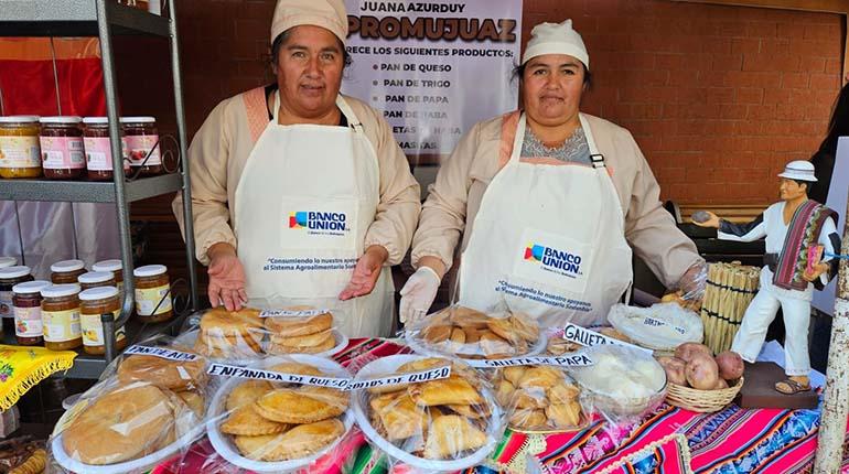 Banco Unión lanza programa de incubación para emprendedores bolivianos que buscan exportar.