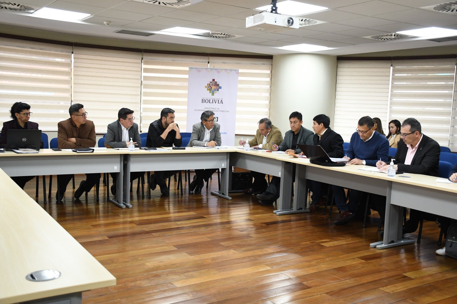 Gobernadores se reúnen en Tarija para abordar crisis financiera departamental por baja de regalías