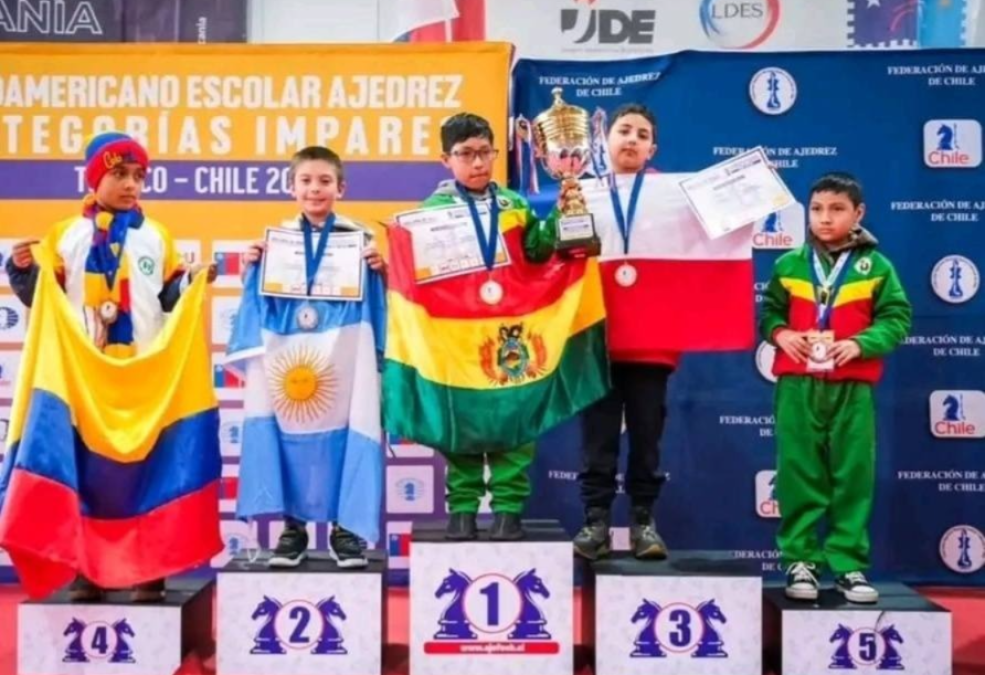 Bolivia conquista cinco medallas en ajedrez Blitz del Sudamericano Escolar