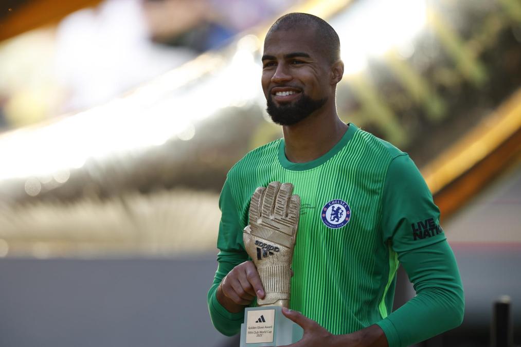 Cole Palmer lidera a su equipo a una victoria dominante en la final contra el PSG