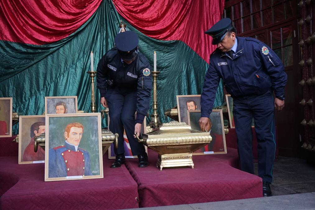 La Paz celebra 216 años de libertad entre homenajes y crisis económica-política La Paz celebra 216 años de libertad entre homenajes y crisis económica-política