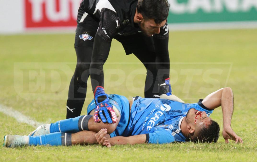 Delantero de Blooming se somete a cirugía de rodilla con recuperación estimada de hasta un año