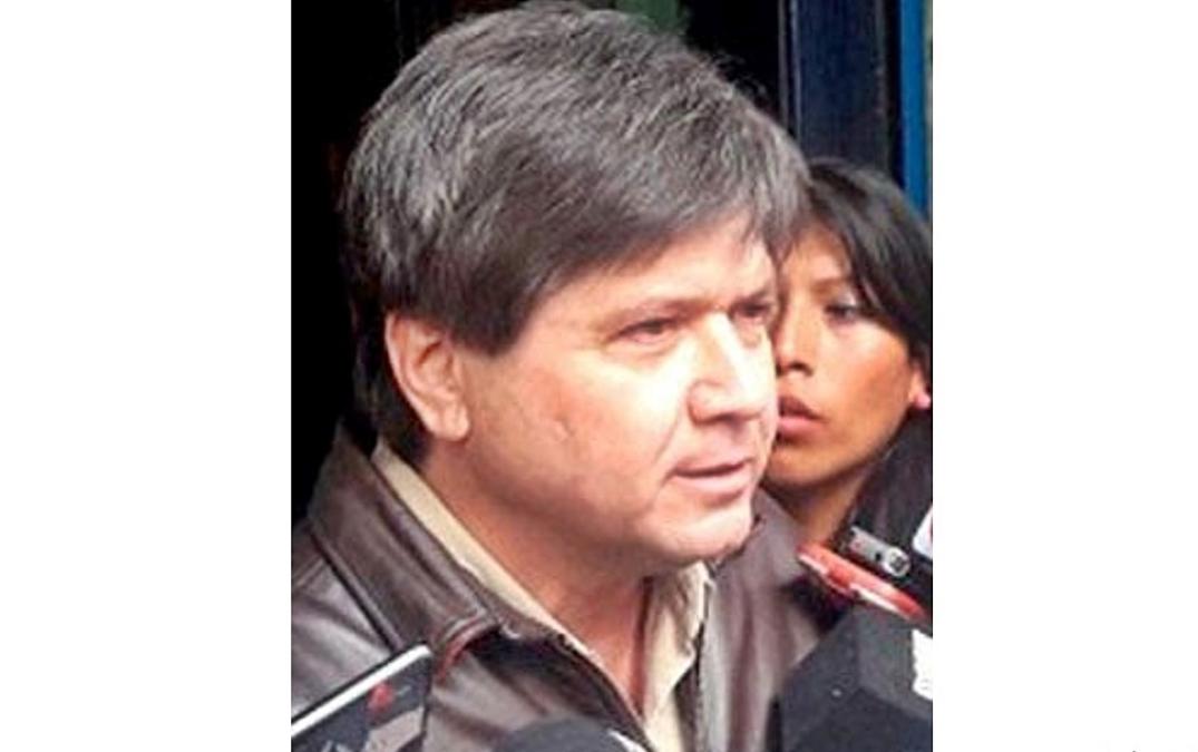 De la Fuente niega ser abogado y acusa a fiscal de robo tras operativo judicial