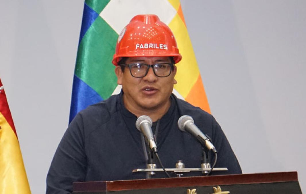 Nuevo ministro de Trabajo confronta a la derecha y promete defender logros laborales