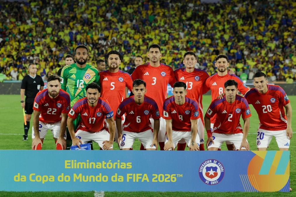 Chile busca evitar la vergüenza de ser último ante Uruguay en partido clave