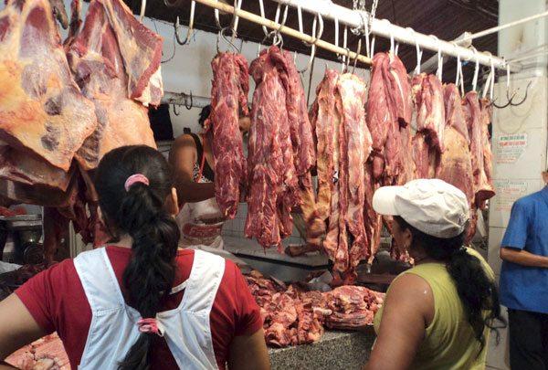 Intendencia decomisa balanzas adulteradas en carnicerías de avenida Belgrano