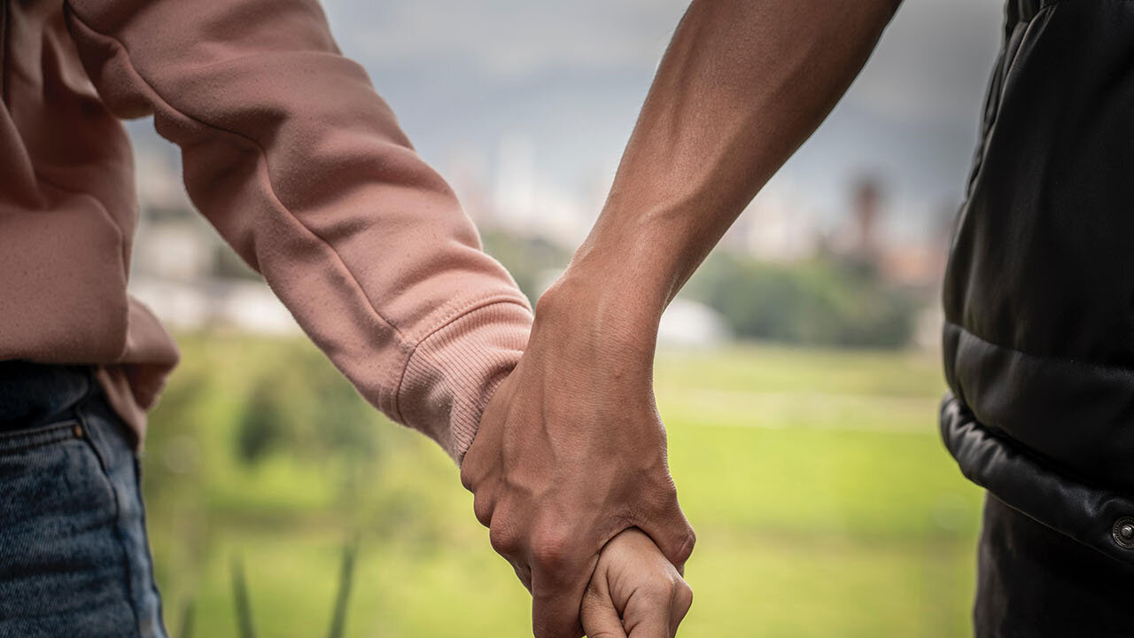 Aprueban ley que prohíbe matrimonios infantiles para proteger a la niñez y adolescencia