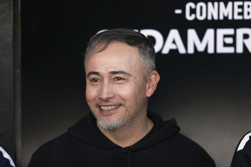 Robatto destaca entrega total del equipo y afirma que siguen vivos para el partido de vuelta