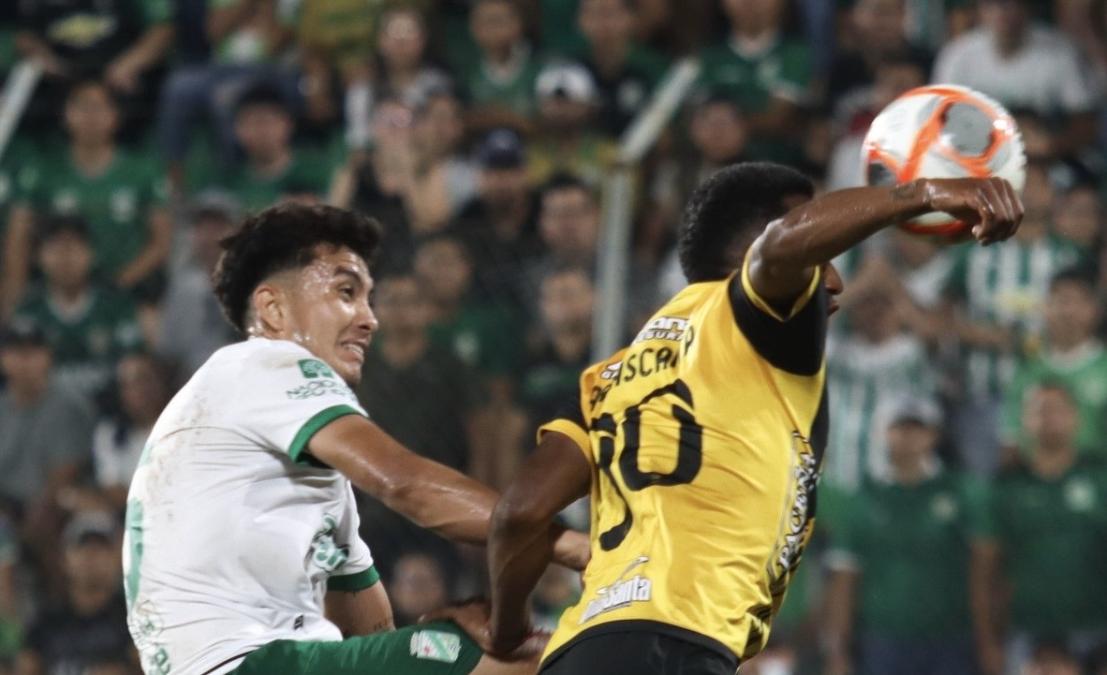 Oriente Petrolero The Strongest Duelo Clave Doblete en Tres Días por la Gloria