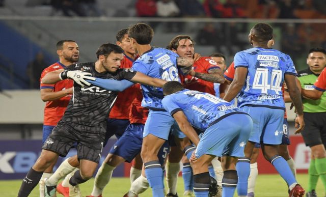 Apuestas Deportivas Crecimiento Impulsa Economía y Debate en el País